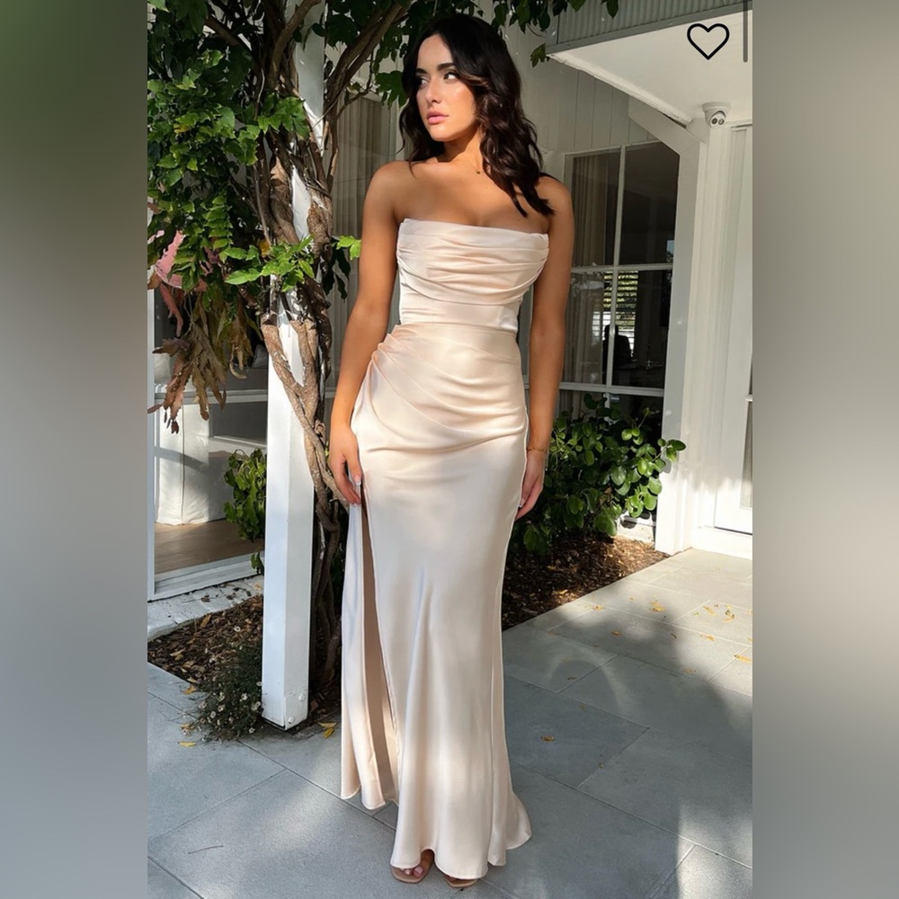 Elegant Strapless Cream Dress